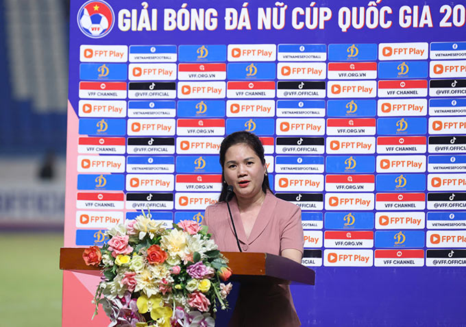 Phó Tổng Thư ký VFF - Nguyễn Thanh Hà phát biểu khai mạc giải
