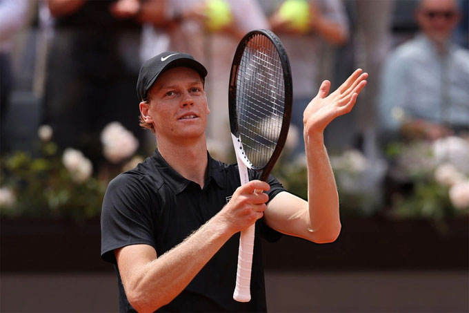 Sinner ăn mừng chiến thắng đưa anh vào bán kết Rome Masters. Ảnh: ATP