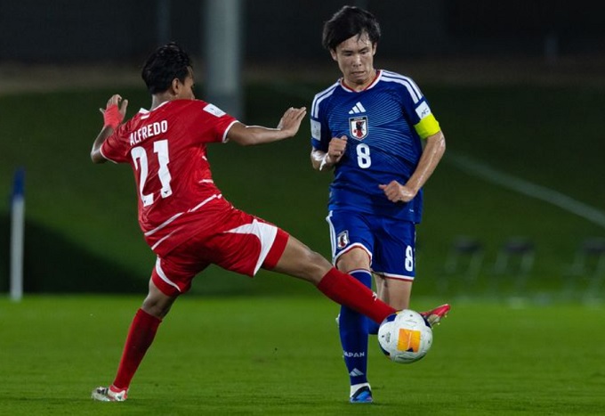 U17 Nhật Bản (phải) sẽ thắng dễ khi chạm trán Tajikistan? 