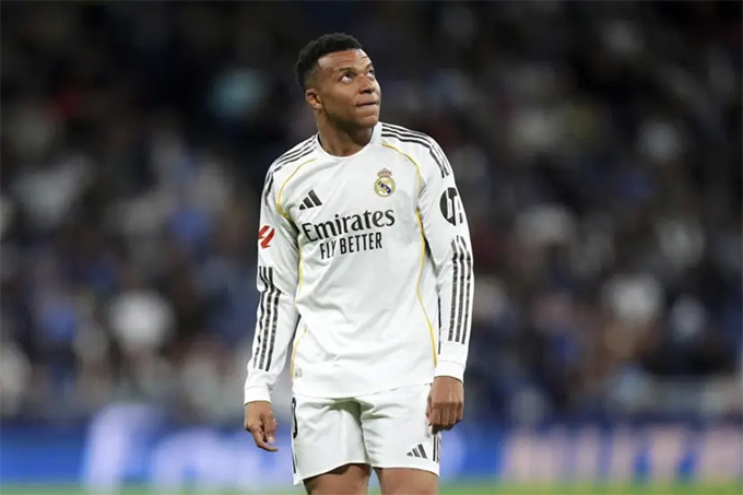 Mbappe bức xúc sau trận đấu với Oviedo