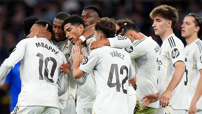 Real Madrid có chiến thắng nhẹ nhàng trước Oviedo