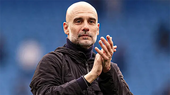 Pep Guardiola là một trong những nhân vật nổi tiếng dự trận chung kết FA Cup của U18 Man City đáng bại MU