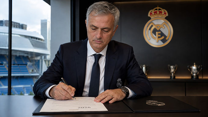 Mourinho được cho là đã đồng ý hợp đồng dẫn dắt Real tới 2028 - Ảnh: AI
