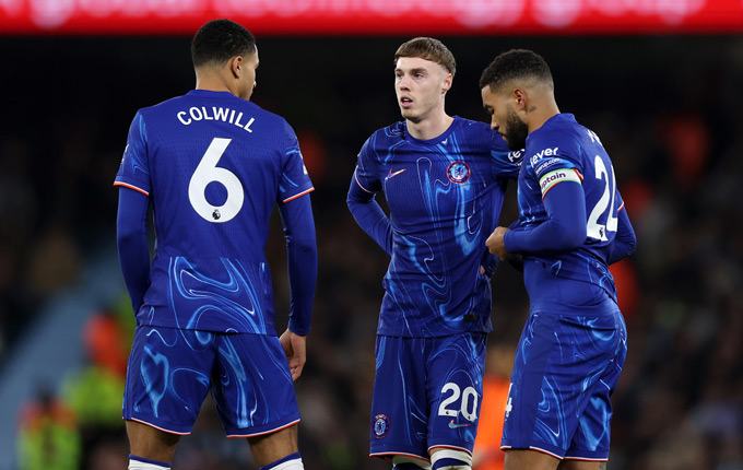 Colwill, Palmer và James vẫn là tương lai đáng chờ đợi của Chelsea