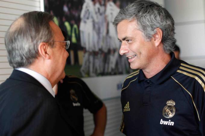 Mourinho có quan hệ tốt với Perez nhưng... (ảnh: Marca)