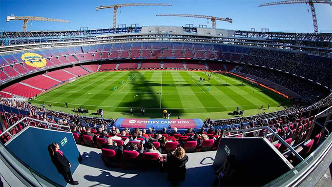 Sân nhà là bệ phóng cho thành công của Barca với 19 trận toàn thắng tại La Liga