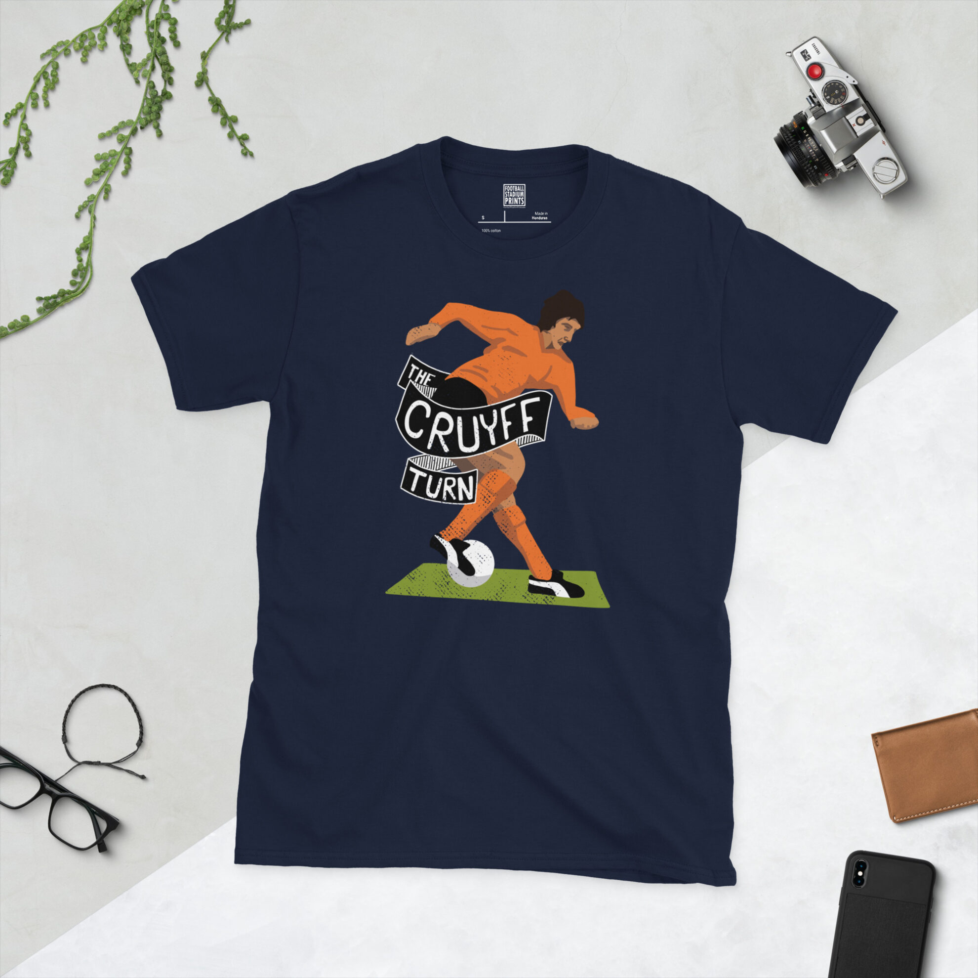 Cruyff Turn không chỉ tồn tại trong kỹ năng chơi bóng của các cầu thủ, chơi game của các game thủ mà còn ở muôn hình vạn trạng