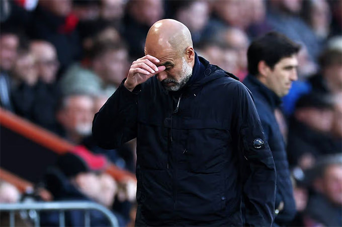 HLV Guardiola vẫn úp mở về tương lai tại Man City