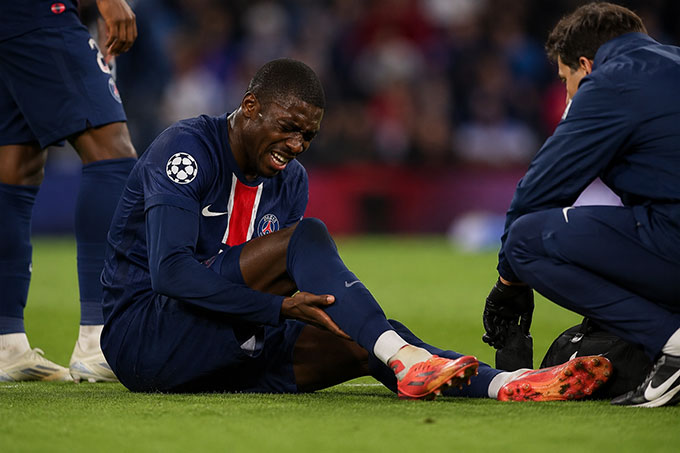 Dembele lại dính chấn thương