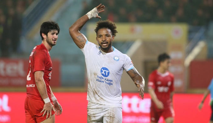 Xuân Son trải qua giai đoạn khó khăn tại V.League - Ảnh: VPF 