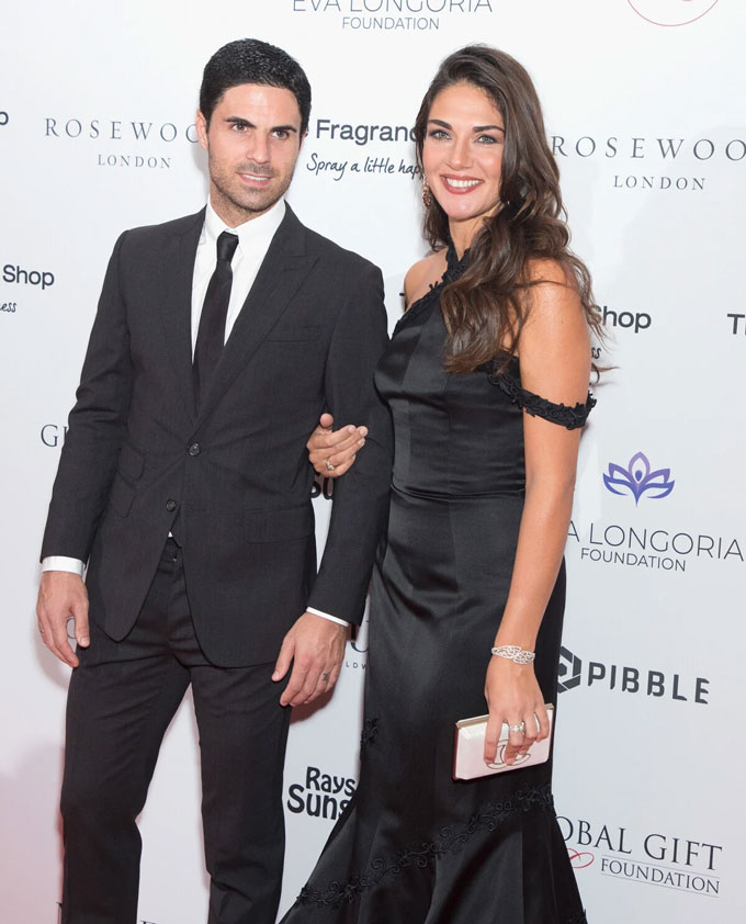 Mikel Arteta hạnh phúc bên Lorena Bernal