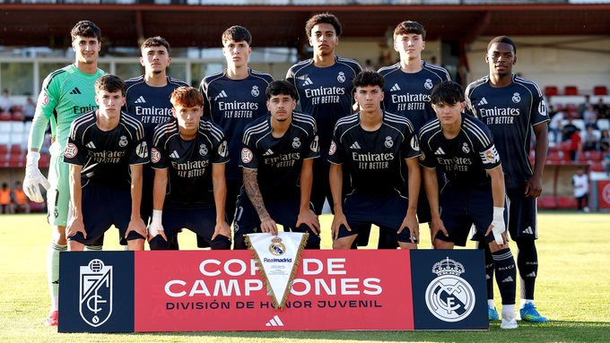 Real Madrid Juvenil A  hướng đến cú ăn ba lịch sử
