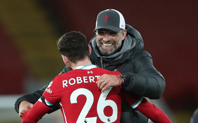 Robertson chuẩn bị rời The Kop như người thầy đáng kính