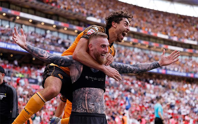 Hull City chính thức trở lại Ngoại hạng Anh