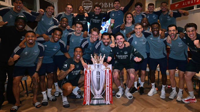 Arsenal đã phải rất kiên trì và bền bỉ mới có thể chạm tay vào chức vô địch Ngoại hạng Anh mùa này