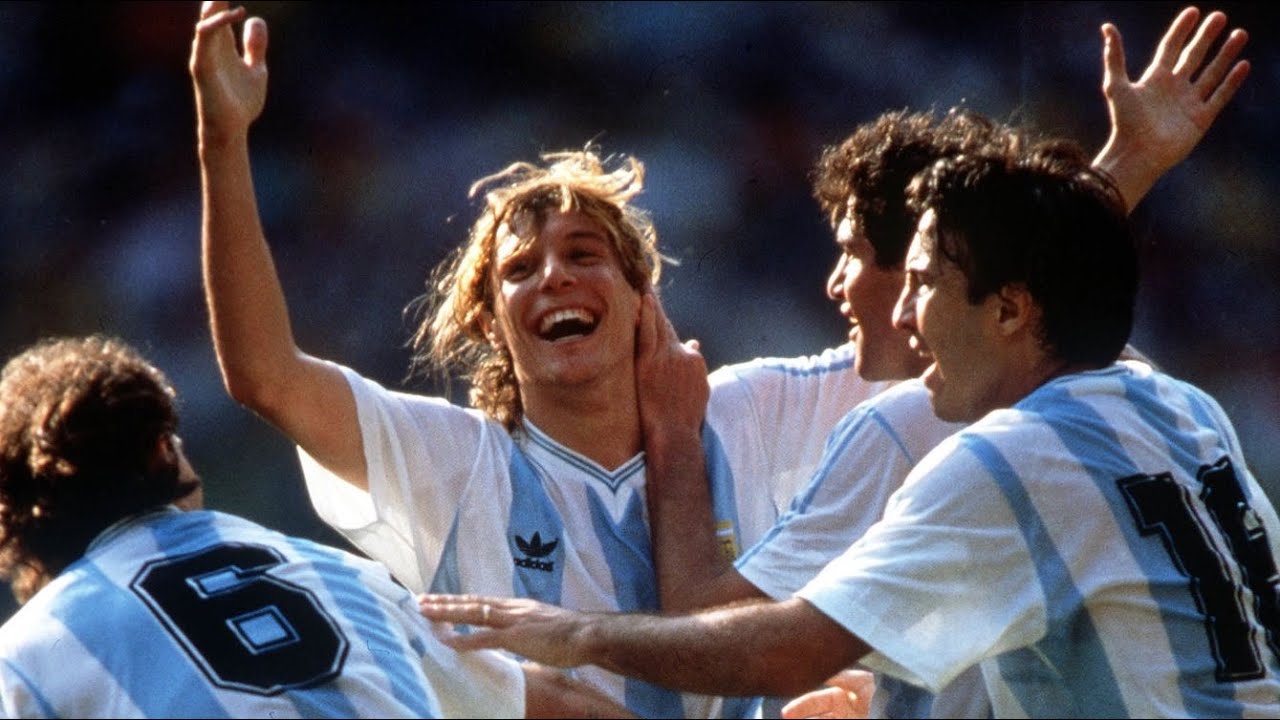 Thiên thần tóc vàng, đứa con của Thần Gió Claudio Caniggia rạng rỡ tại World Cup 1990