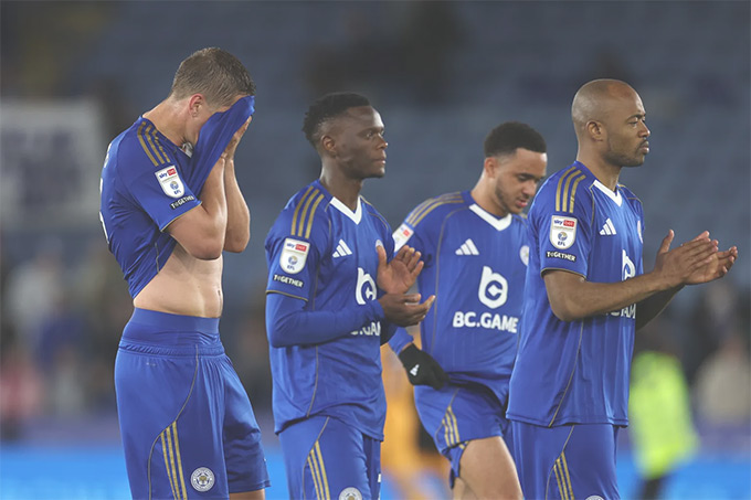 Leicester nhận tấm vé xuống League One mùa tới