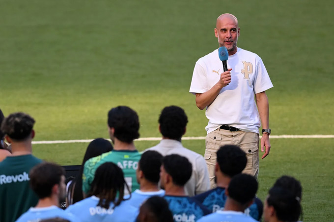 Pep phát biểu chia tay Man City
