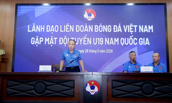 Tổng thư ký VFF Nguyễn Văn Phú phát biểu trong cuộc gặp gỡ