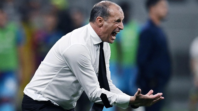AC Milan sa thải Massimiliano Allegri 