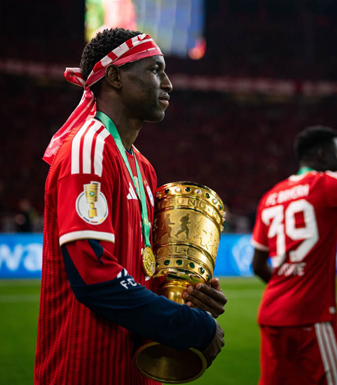 Jackson giành cúp cùng Bayern dù không thi đấu nhiều - Ảnh: @HQpcrt