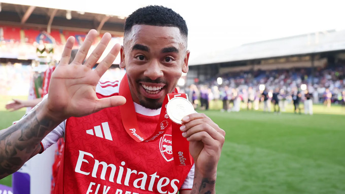 Jesus cuối cùng cũng vô địch Ngoại hạng Anh cùng Arsenal
