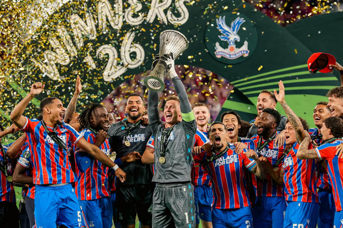 Crystal Palace vô địch Conference League 2025/26