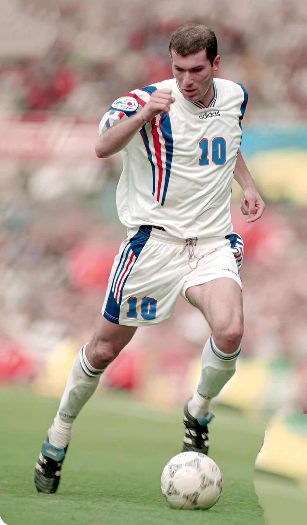 Zidane được coi là một trong những cầu thủ toàn năng xuất sắc nhất mọi thời đại