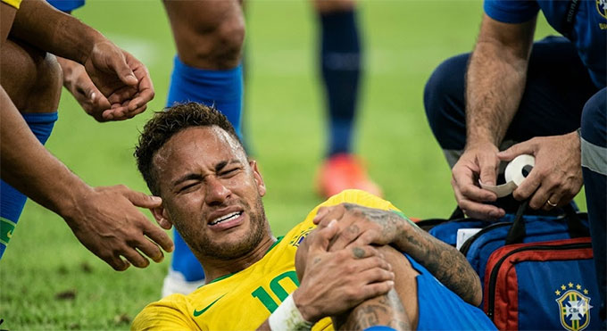 Neymar là cầu thủ tài năng nhưng lại rất hay dính chấn thương