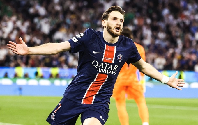 Khvicha Kvaratskhelia là yếu nhân trong đội hình của PSG