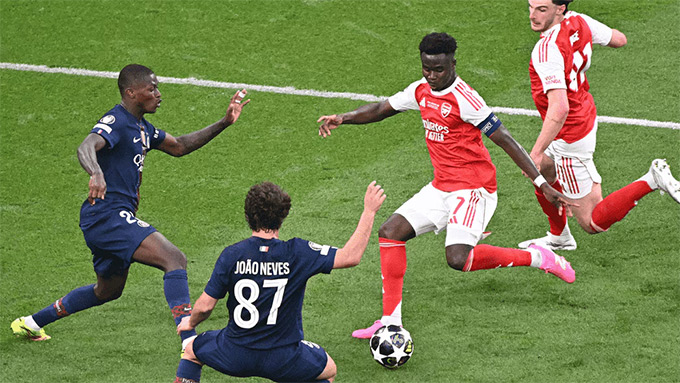 Arsenal chỉ cách thiên đường trong gang tấc
