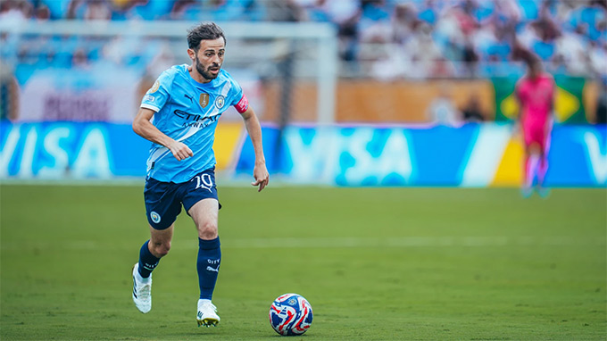 Bernardo Silva đang là món hàng được săn đón trên TTCN