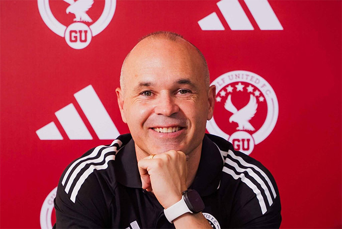 Iniesta dẫn dắt CLB Gulf United tại giải VĐQG UAE
