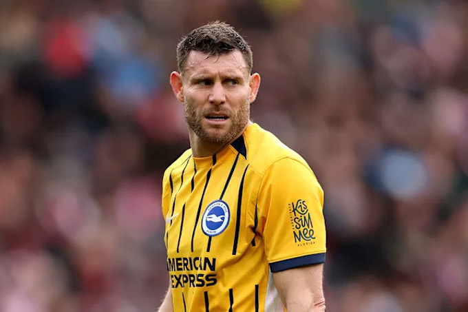 Milner giải nghệ với tư cách cầu thủ ra sân nhiều nhất lịch sử Premier League với 658 trận