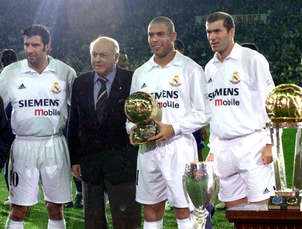 Ronaldo đầu quân cho Real Madrid với giá 46 triệu euro, trở thành mảnh ghép cuối cùng của Dải ngân hà