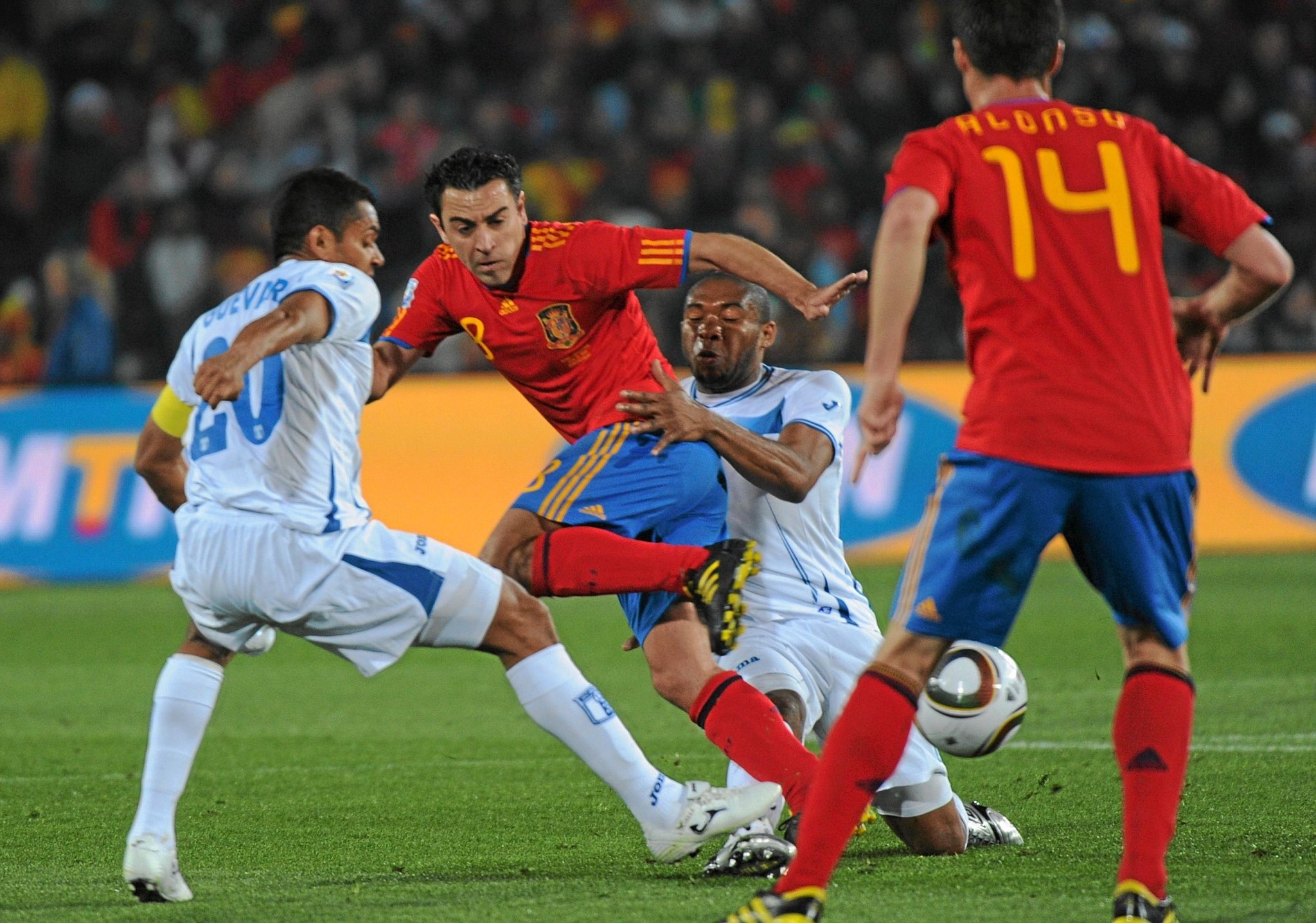 Trong hệ thống lối chơi tiki-taca của Barcelona và Tây Ban Nha giai đoạn hoàng kim 2008-2012, Xavi chính là người giữ cho nhịp đập trứ danh không bao giờ ngừng nghỉ 