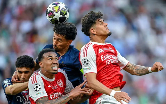 Arsenal vẫn còn phải nâng cấp đội hình. Ảnh: Shutterstock