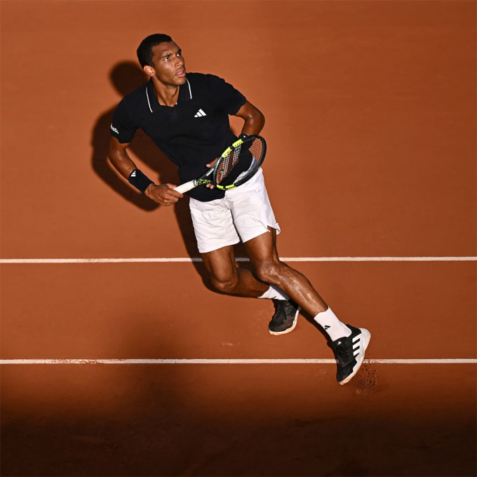 Auger-Aliassime ghi 17 cú ace trong cả trận, nhiều gấp 3 lần đối thủ. Ảnh: ATP