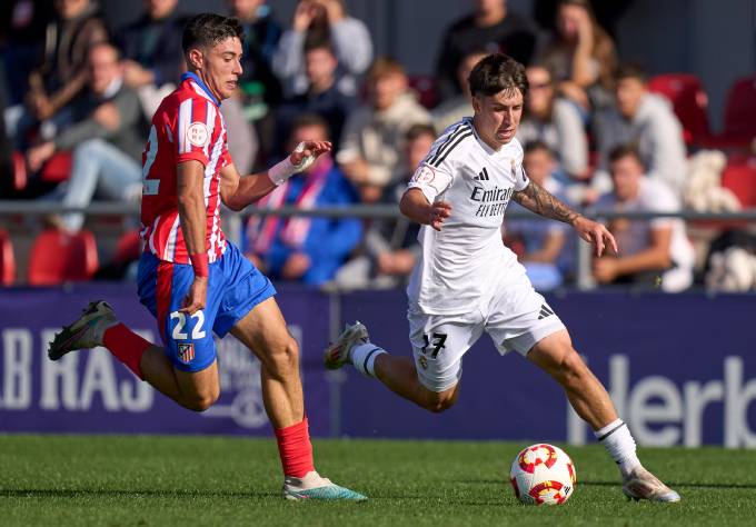 Oscar Mesa trong màu áo đội trẻ Real Madrid (ảnh AS)