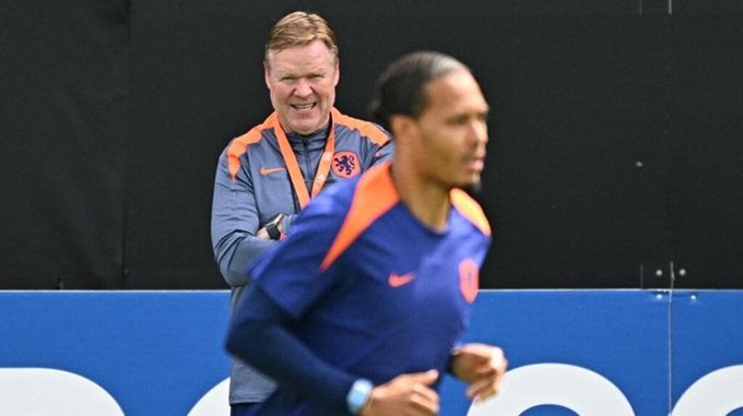 Koeman xem hàng thủ là điểm tựa lớn nhất cho Hà Lan hiện tại