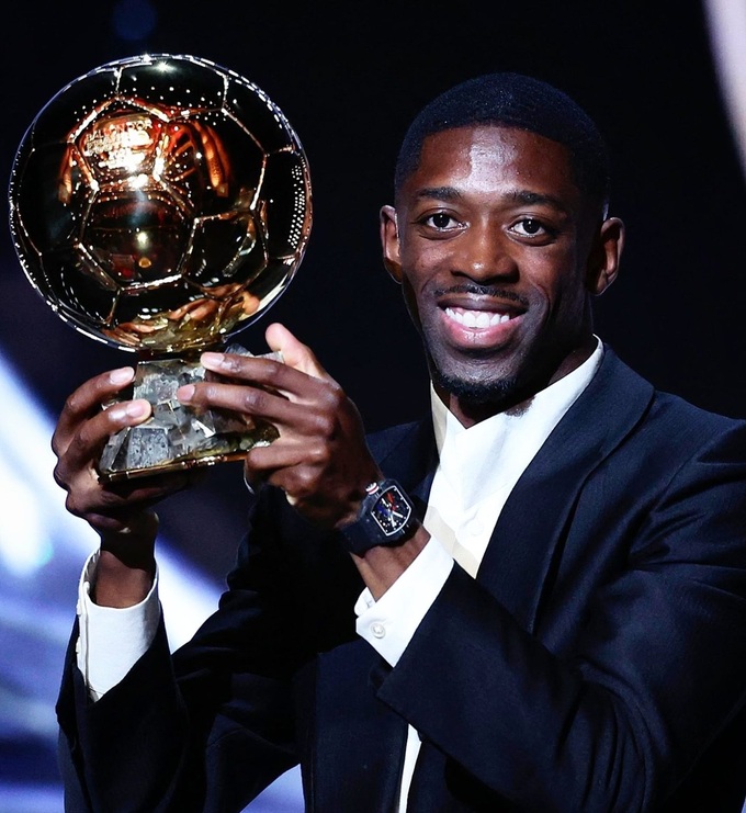 Tiền đạo Ousmane Dembele của PSG giành Quả bóng vàng 2025