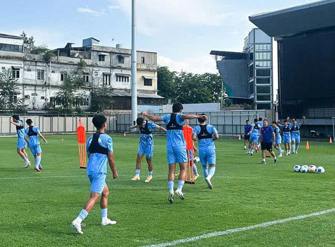 U19 Việt Nam hoàn tất khâu chuẩn bị cho trận đấu thứ hai. Ảnh: VFF.