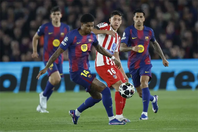 Barca bị MU phản ứng dữ dội vì không kích hoạt điều khoản mua đứt Rashford
