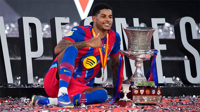 Rashford vừa trải qua mùa giải hồi sinh tại Barca