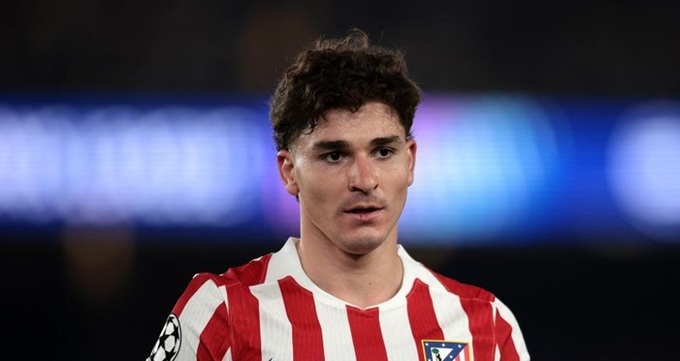 Julian Alvarez tỏ rõ thái độ không hài lòng với lãnh đạo Atletico những ngày gần đây