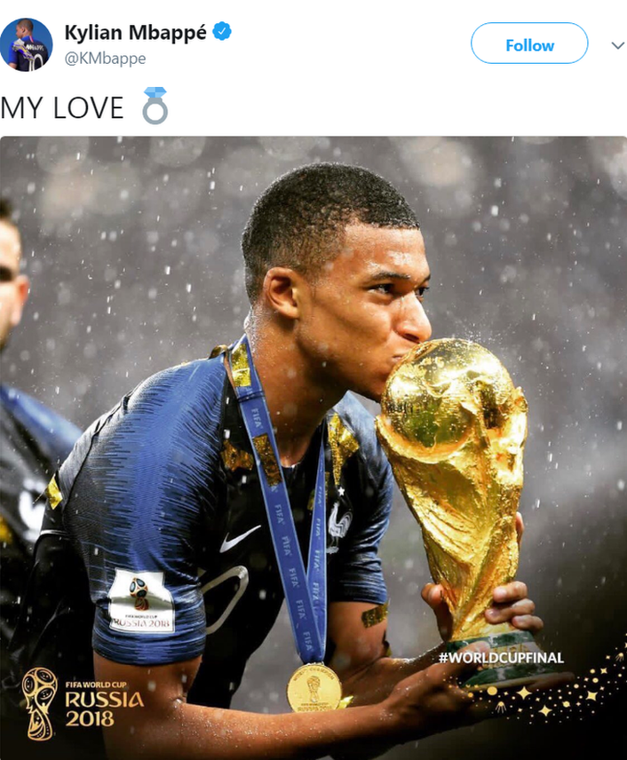 Đêm Moscow huyền diệu đó, Mbappe đã đi ngủ cùng Tình Yêu của mình trong tay