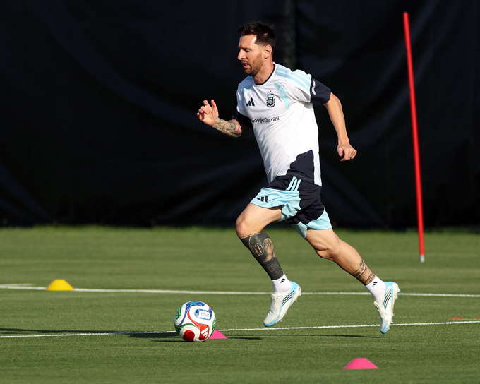 Messi đang tập luyện để chuẩn bị cho World Cup 2026