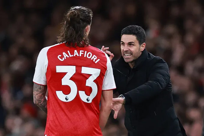 Calafiori là hậu vệ rất đa năng của Arsenal