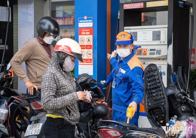 Giá xăng dầu hôm nay 9/6: Xăng cao nhất hơn 23.000 đồng/lít