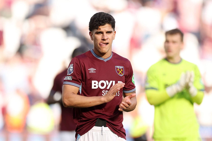Fernandes là ngôi sao sáng nhất của West Ham mùa vừa qua